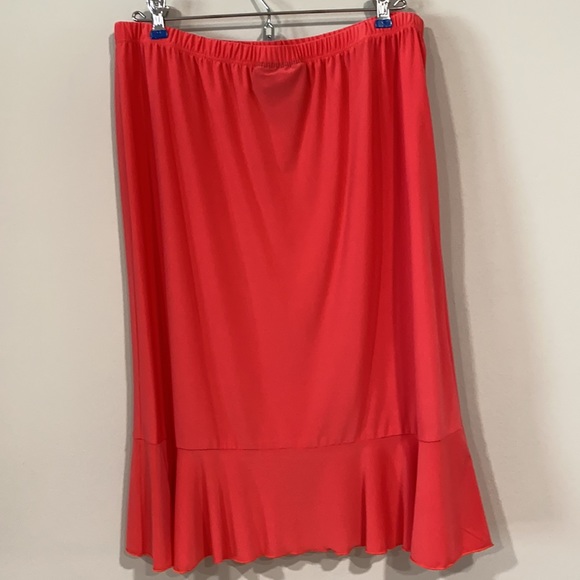 Anthony Original Skirt And Ruffle Top Set. - Picture 12 of 14